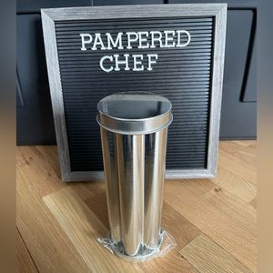 THE PAMPERED CHEF Valtrompia Bread Tube Flower #1550